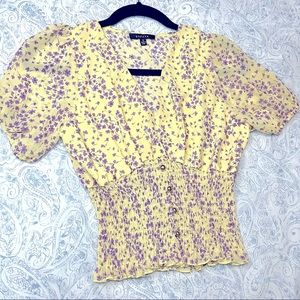 Beautiful Yellow blouse with purple floral prints! 💛